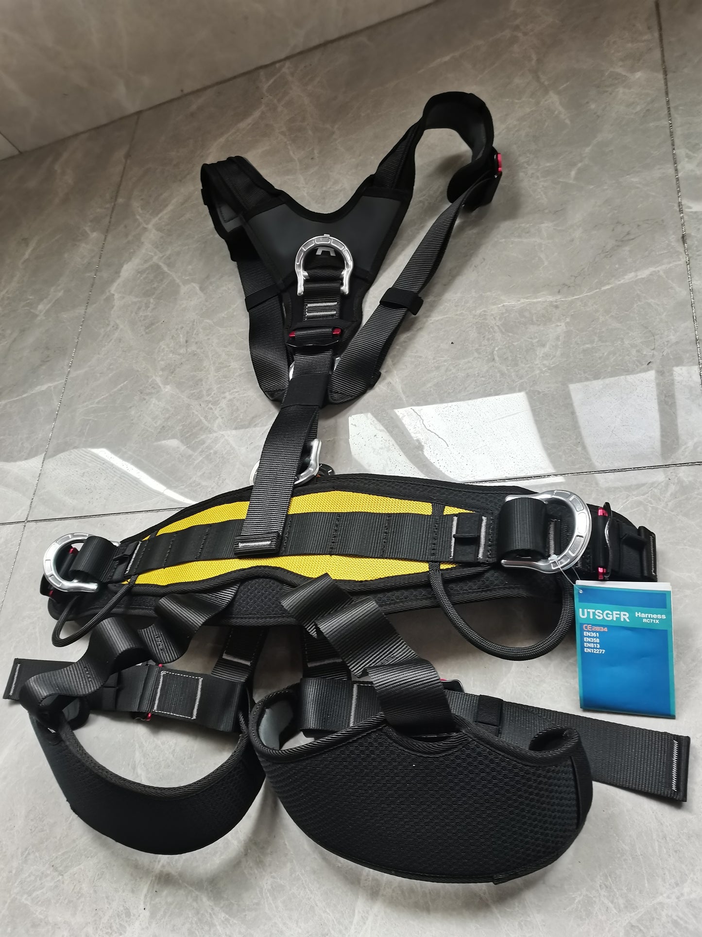 UTSGFR Full Body outdoor high altitude rock climbing safety belt downhill mountaineering safety belt
