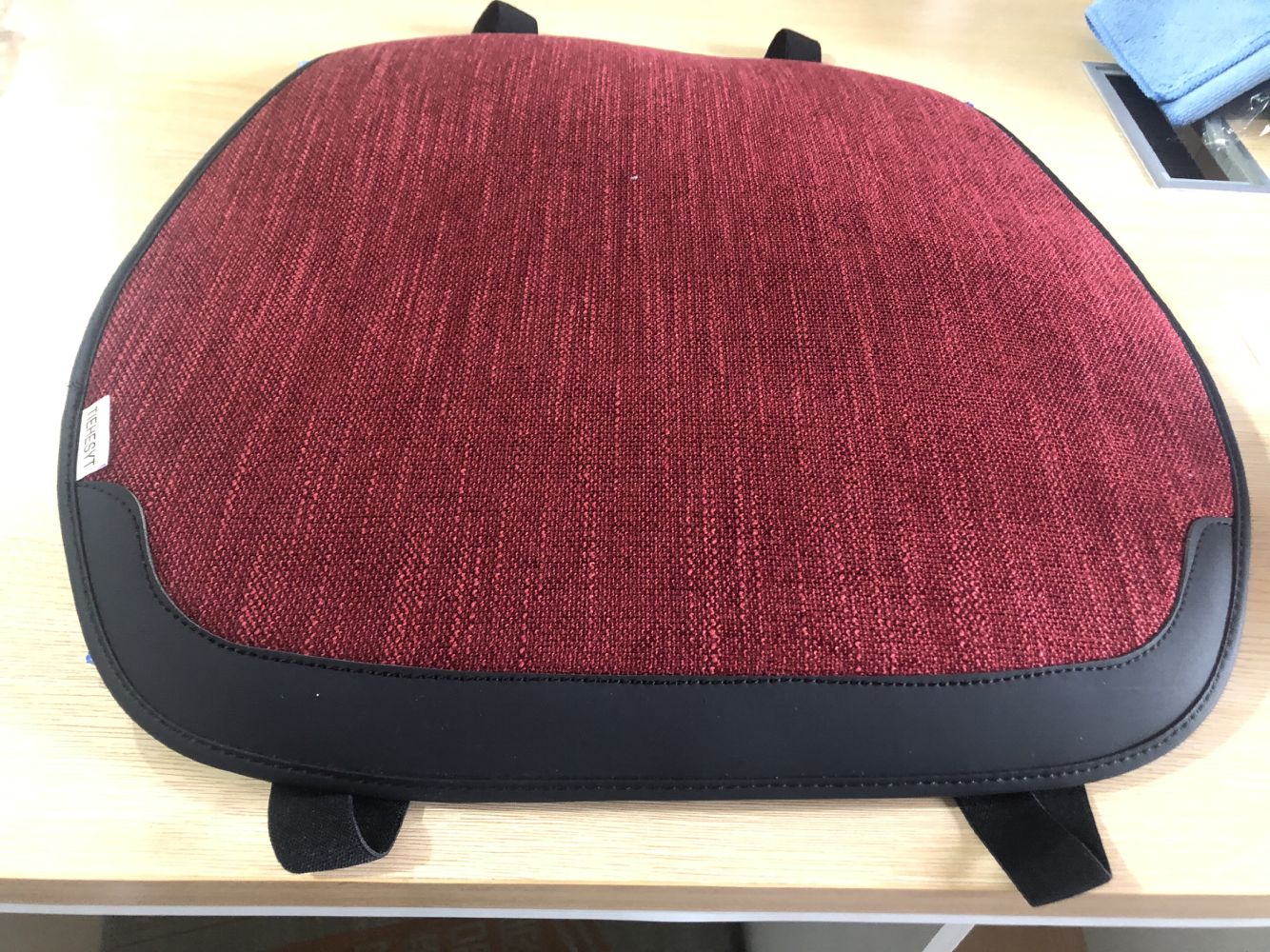 TIEHESYT Seat Cushion Anti-slip Universal Front Chair Seat Breathable Protector for Vehicle Auto Car